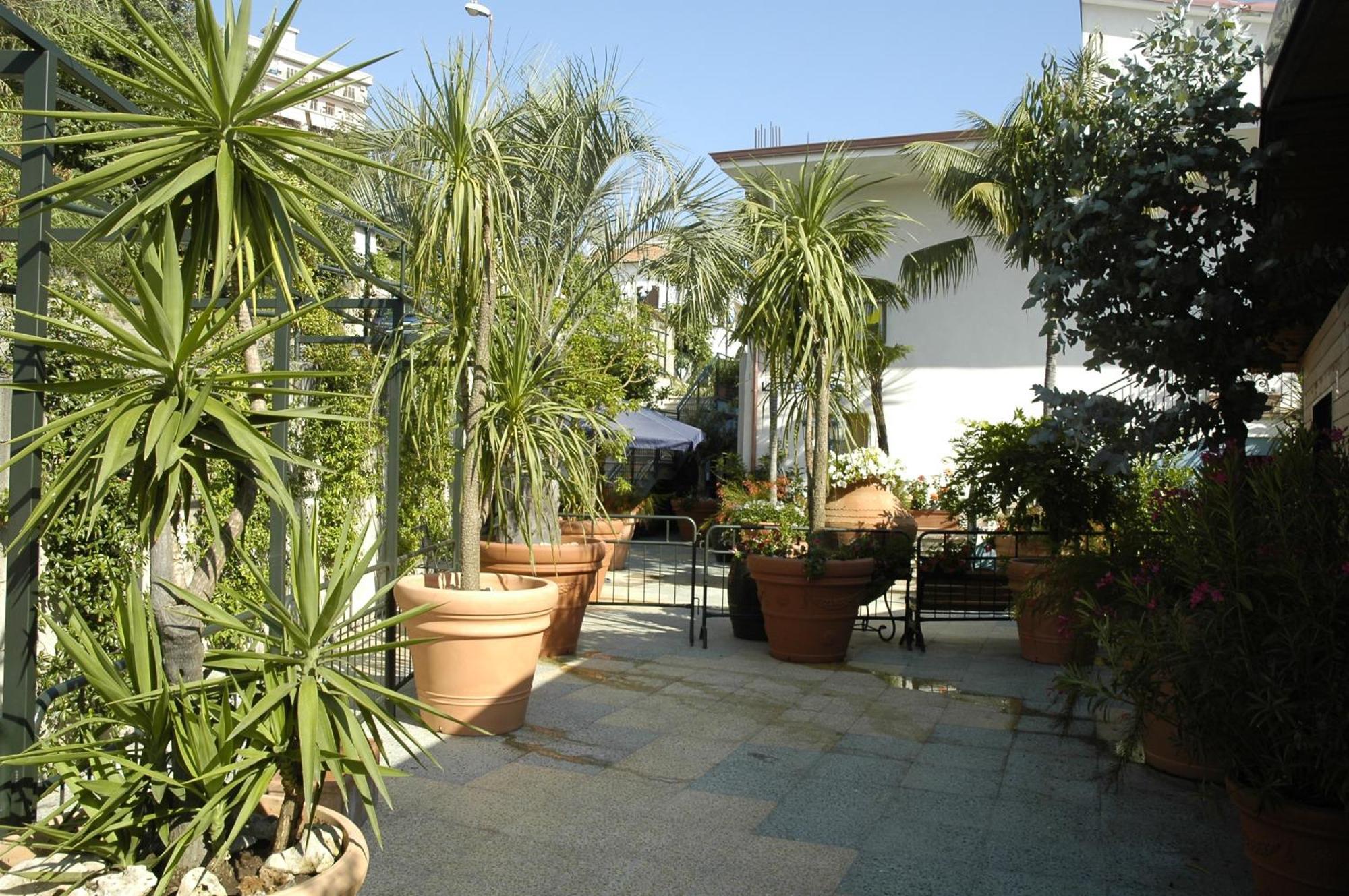 Hotel Blumentag Paola Extérieur photo