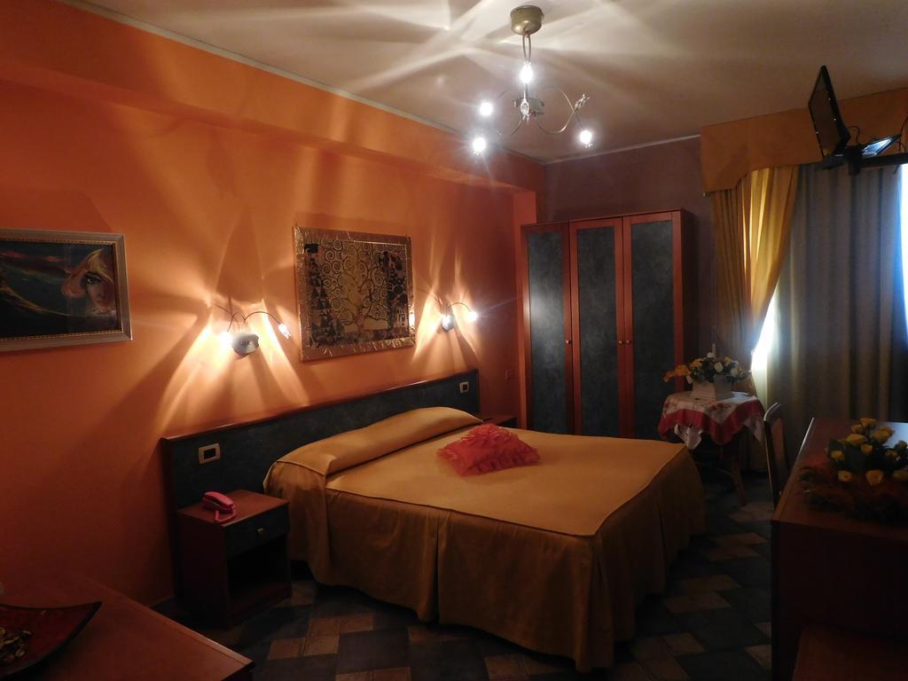 Hotel Blumentag Paola Extérieur photo
