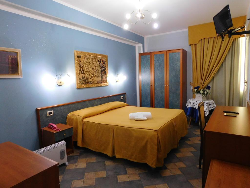 Hotel Blumentag Paola Extérieur photo